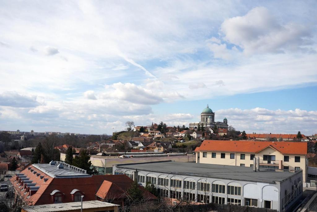 Ferienwohnung The Pearl Of Zsofia Esztergom Exterior foto